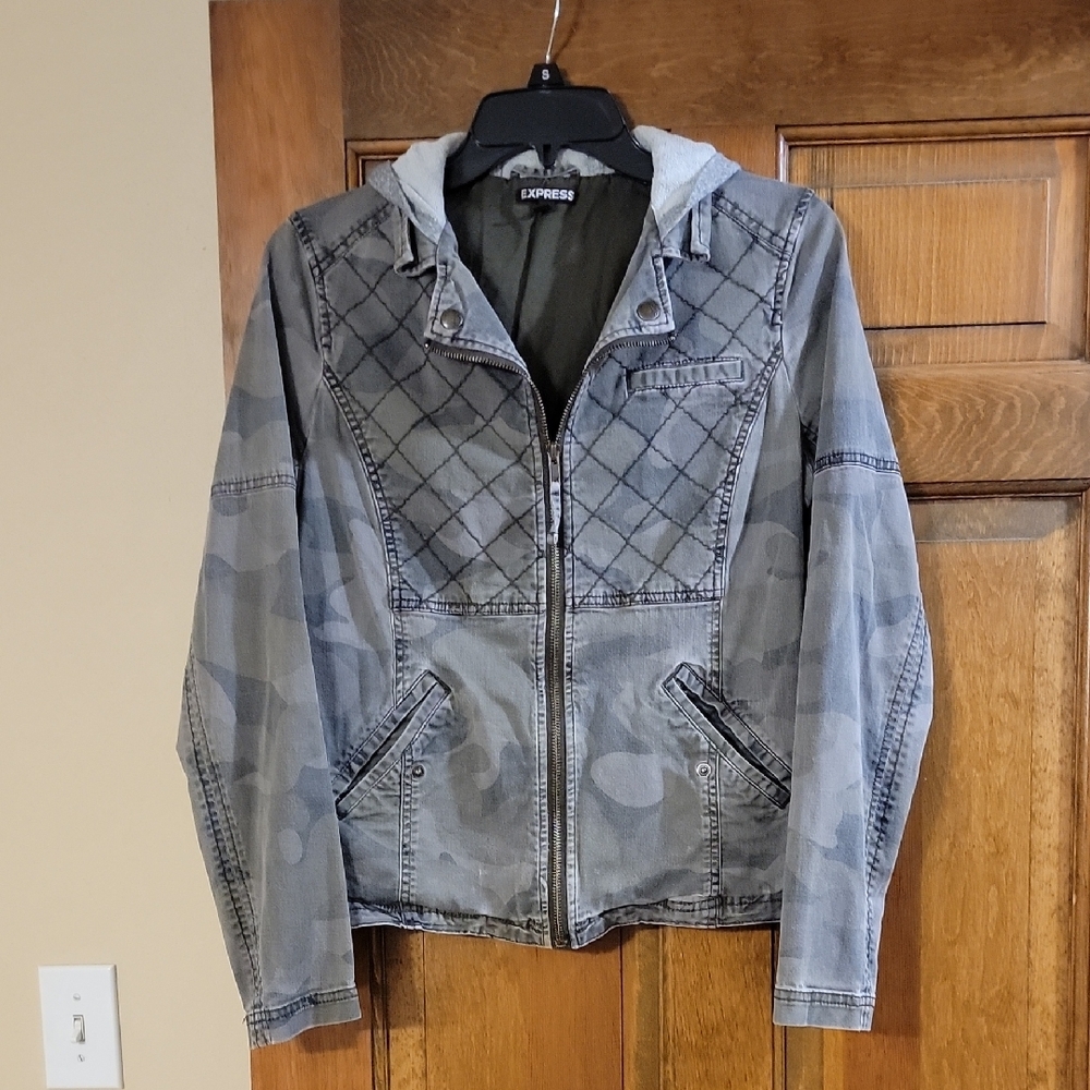 Express Camo Jacket With Hood